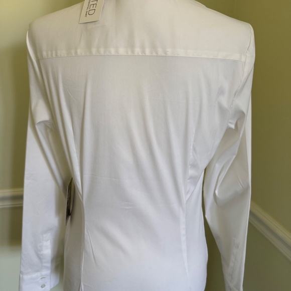 NWT - Express Ultimate Essential Fitted Bodysuit Shirt - Picture 2 of 3